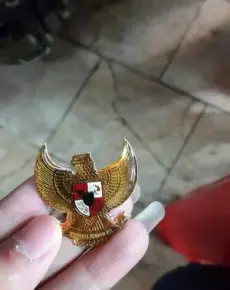 Pin Garuda Sedang Paskibra